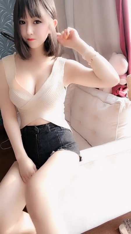 2020年8月13清纯可爱粉嫩的妹子（00后）